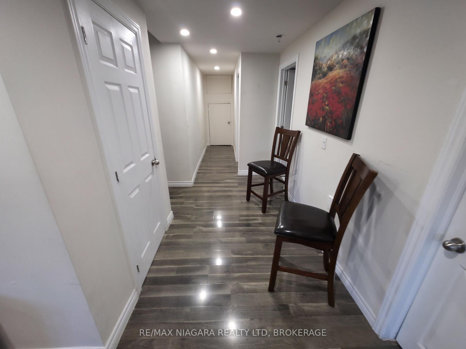 Photo 9 of Unit Lower, 7879 Buckeye Crescent, Niagara Falls, Brown — HOMEH