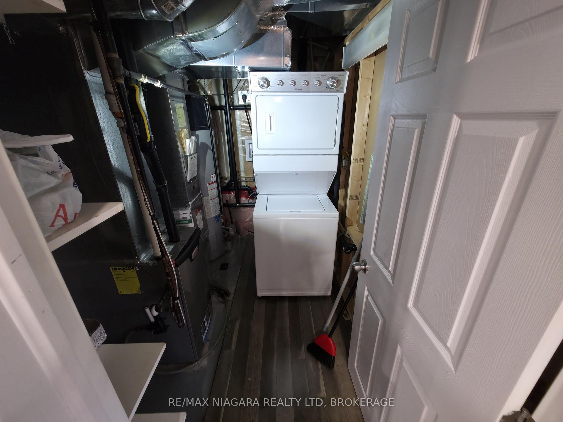Photo 15 of Unit Lower, 7879 Buckeye Crescent, Niagara Falls, Brown — HOMEH