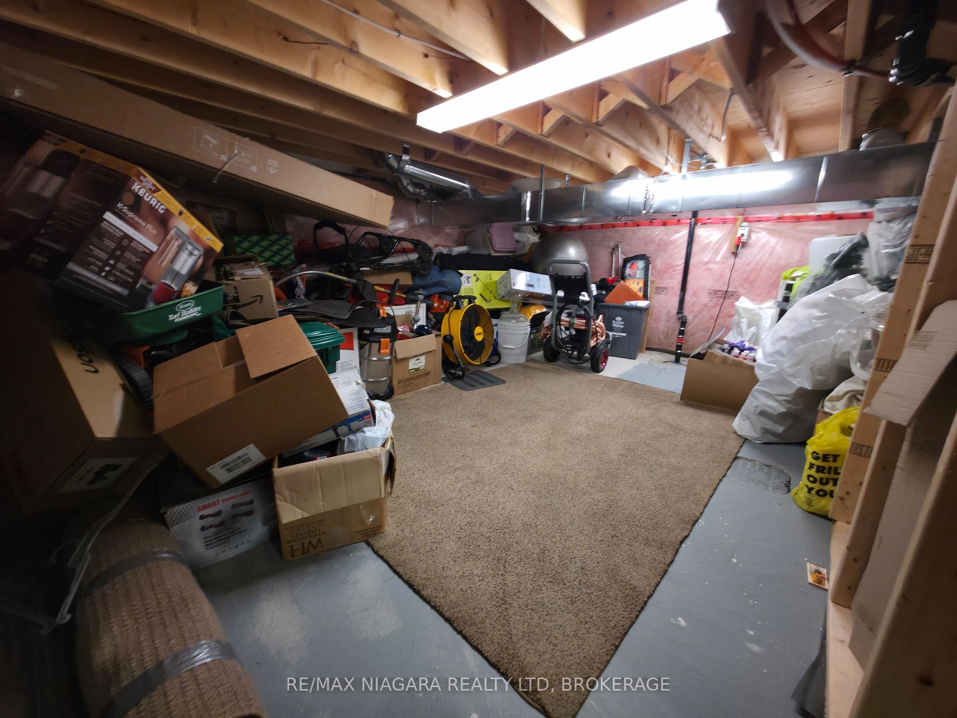 Photo 17 of Unit Lower, 7879 Buckeye Crescent, Niagara Falls, Brown — HOMEH