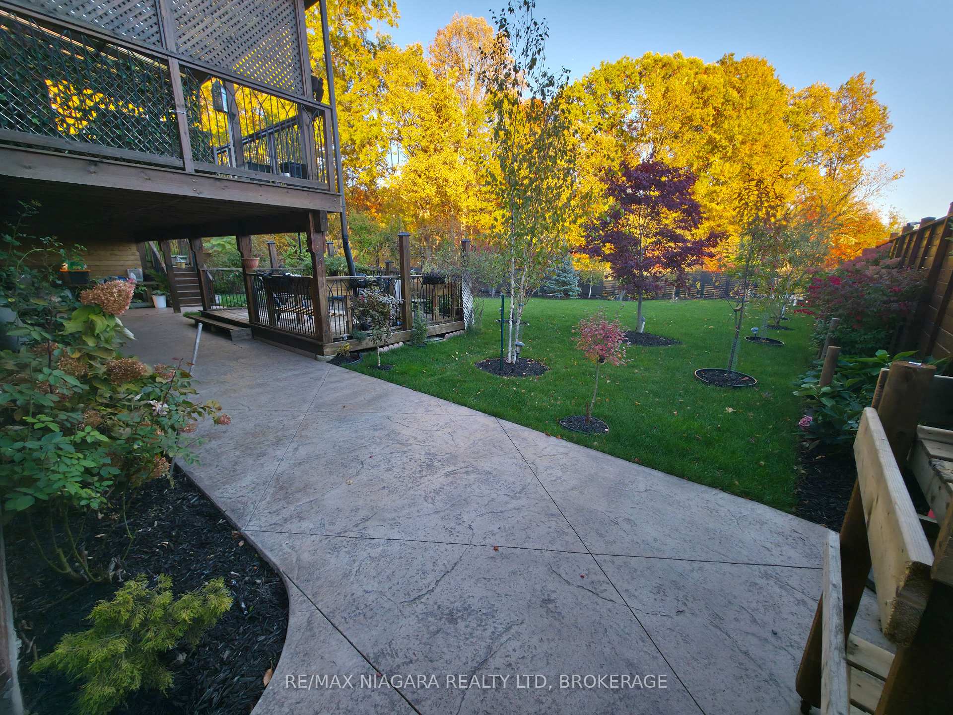 Photo 24 of Unit Lower, 7879 Buckeye Crescent, Niagara Falls, Brown — HOMEH
