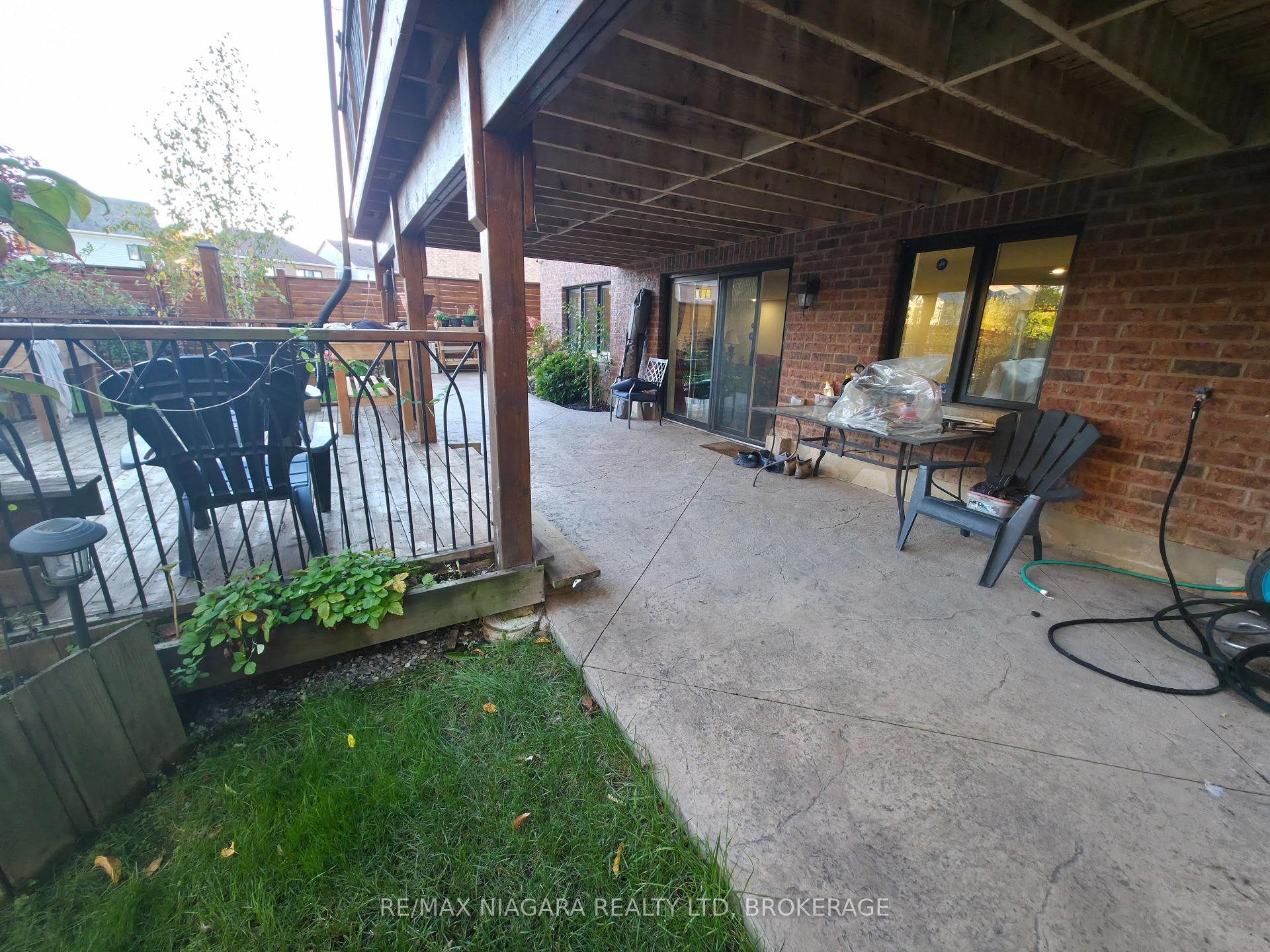 Photo 28 of Unit Lower, 7879 Buckeye Crescent, Niagara Falls, Brown — HOMEH