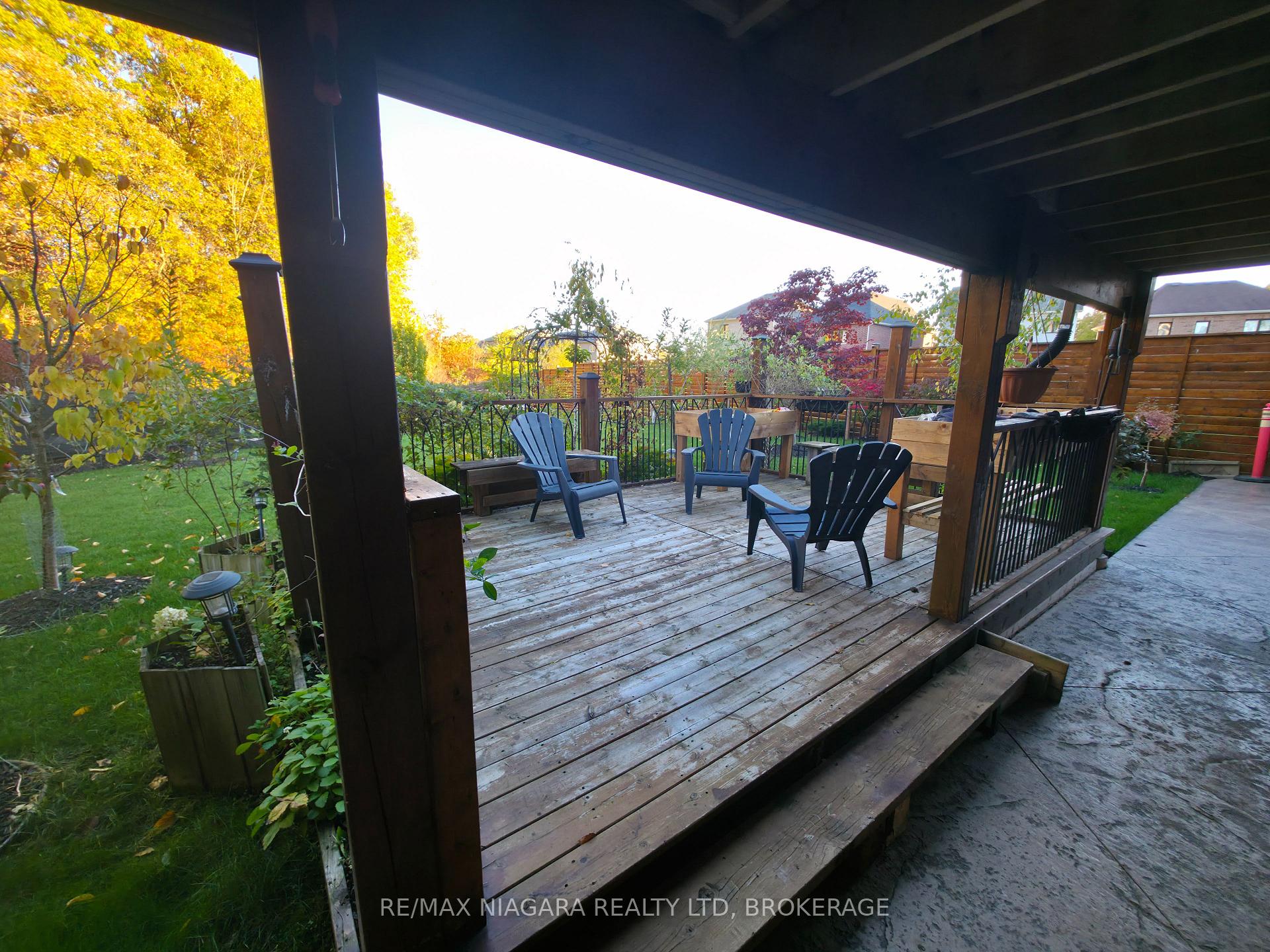 Photo 29 of Unit Lower, 7879 Buckeye Crescent, Niagara Falls, Brown — HOMEH