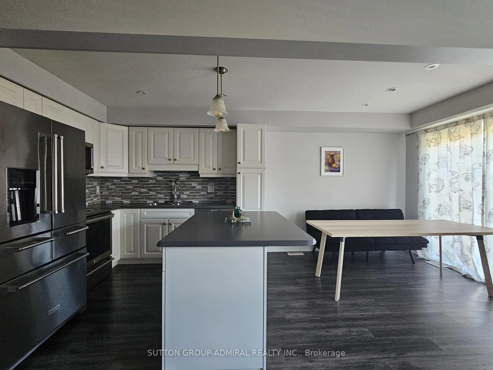Photo 4 of 6412 Shapton Crescent, Niagara Falls, Forestview — HOMEH