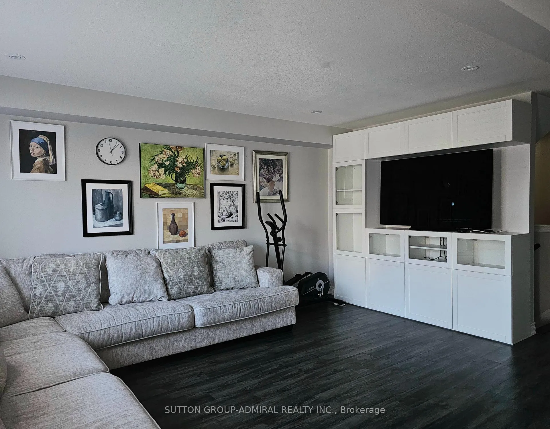 Photo 5 of 6412 Shapton Crescent, Niagara Falls, Forestview — HOMEH