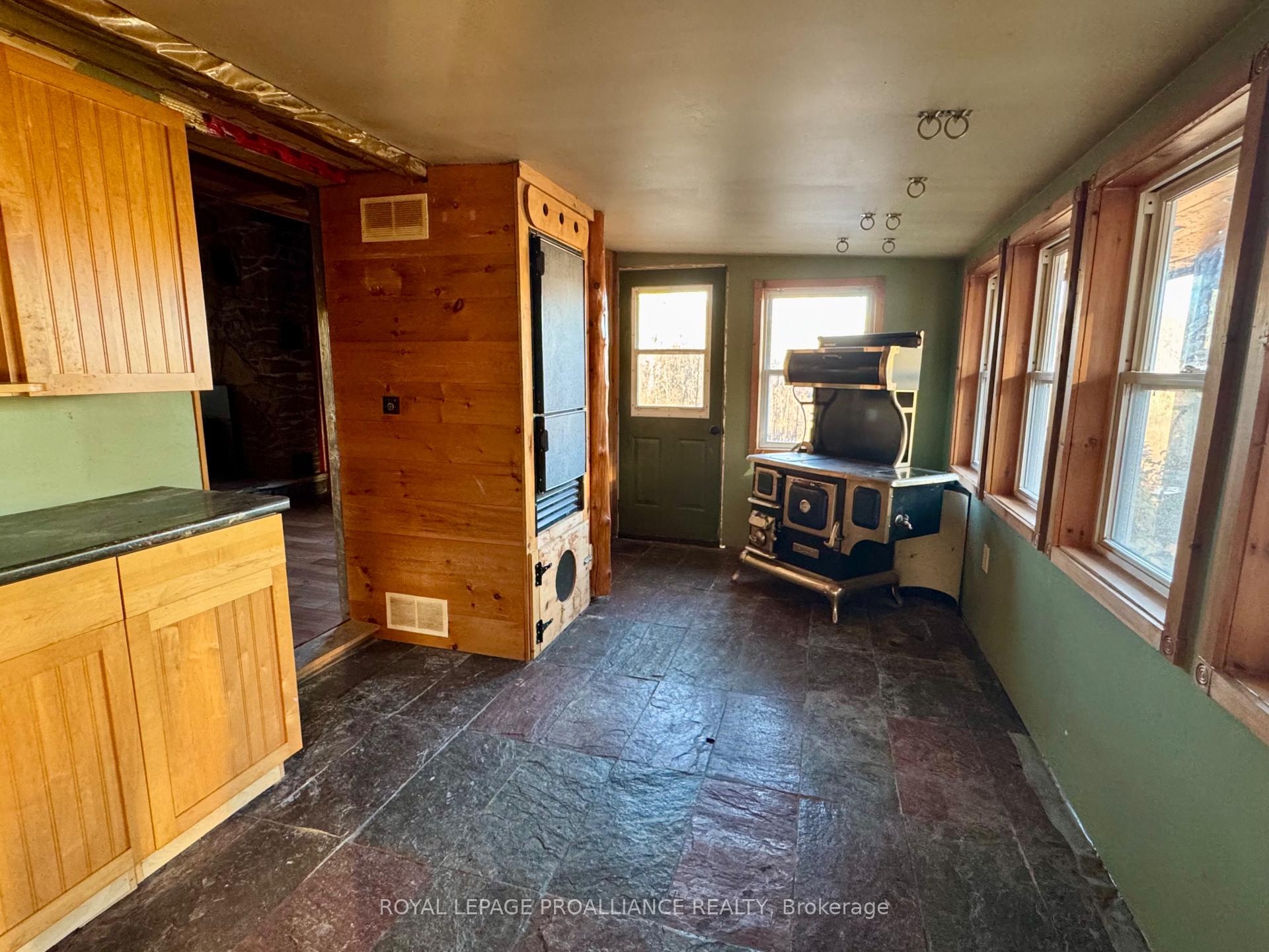 Photo 11 of 412 McCauley's Road, North Kawartha — HOMEH