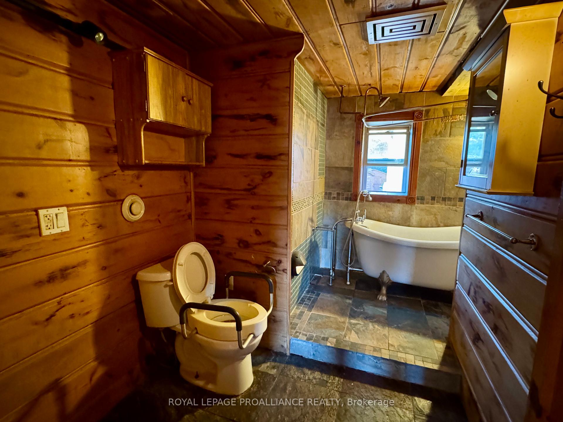 Photo 12 of 412 McCauley's Road, North Kawartha — HOMEH