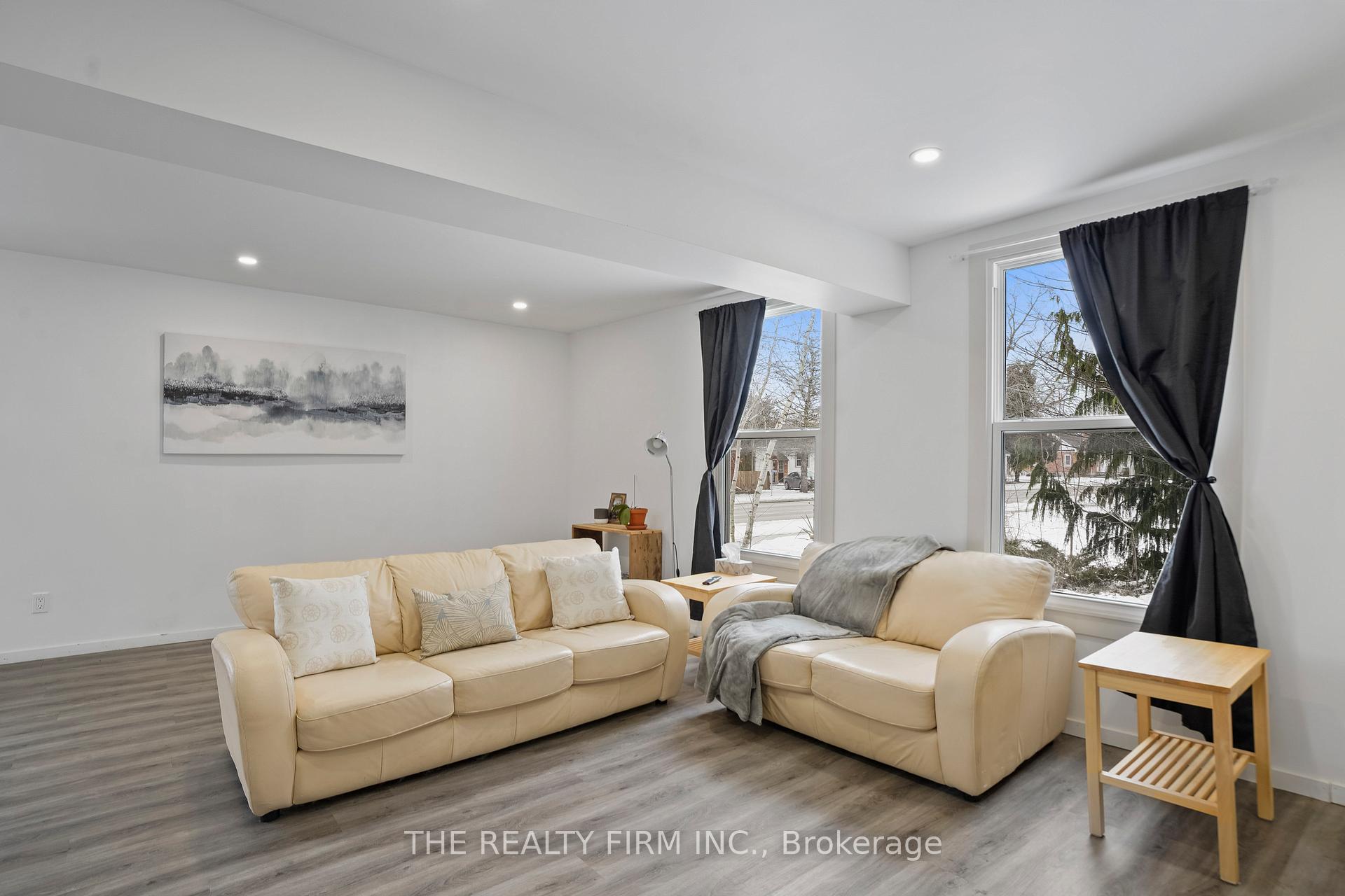 Photo 9 of 22989 Hagerty Road, Newbury — HOMEH
