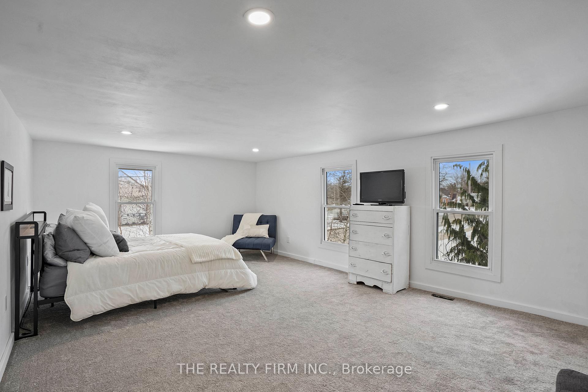 Photo 14 of 22989 Hagerty Road, Newbury — HOMEH