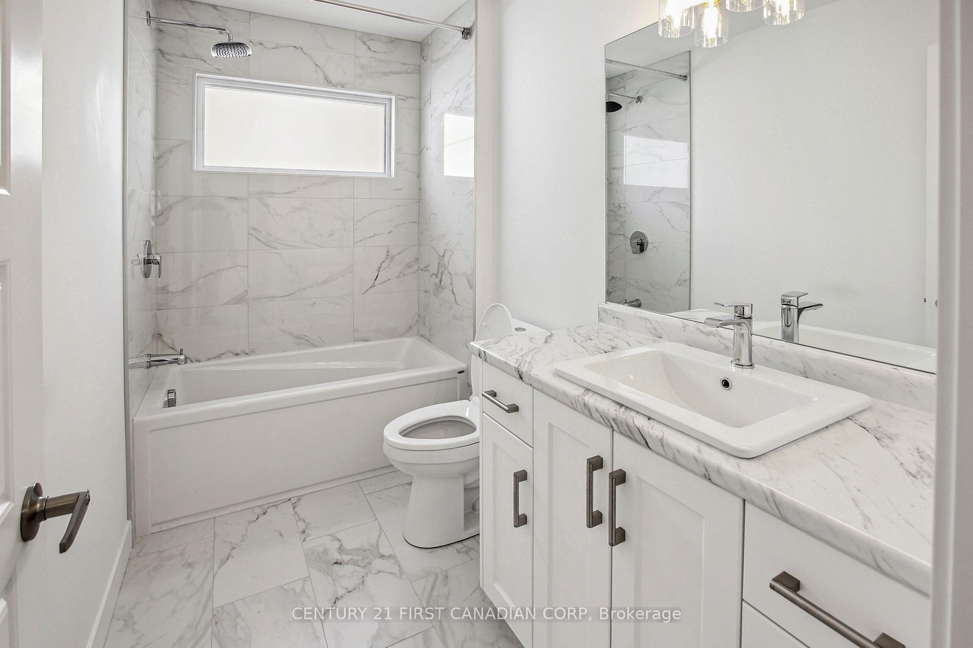 Photo 5 of 30 Spruce Crescent, North Middlesex, Parkhill — HOMEH