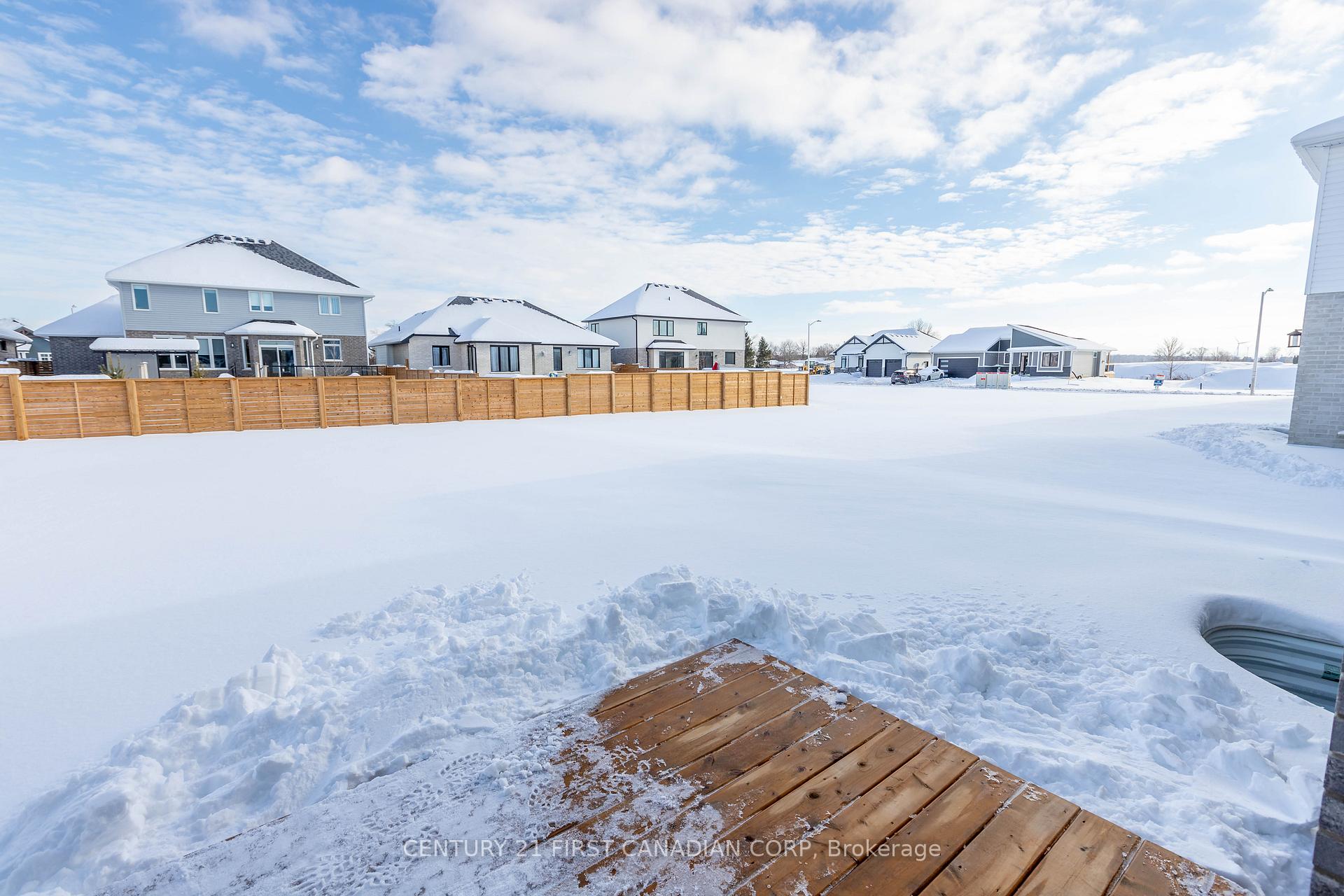 Photo 15 of 30 Spruce Crescent, North Middlesex, Parkhill — HOMEH
