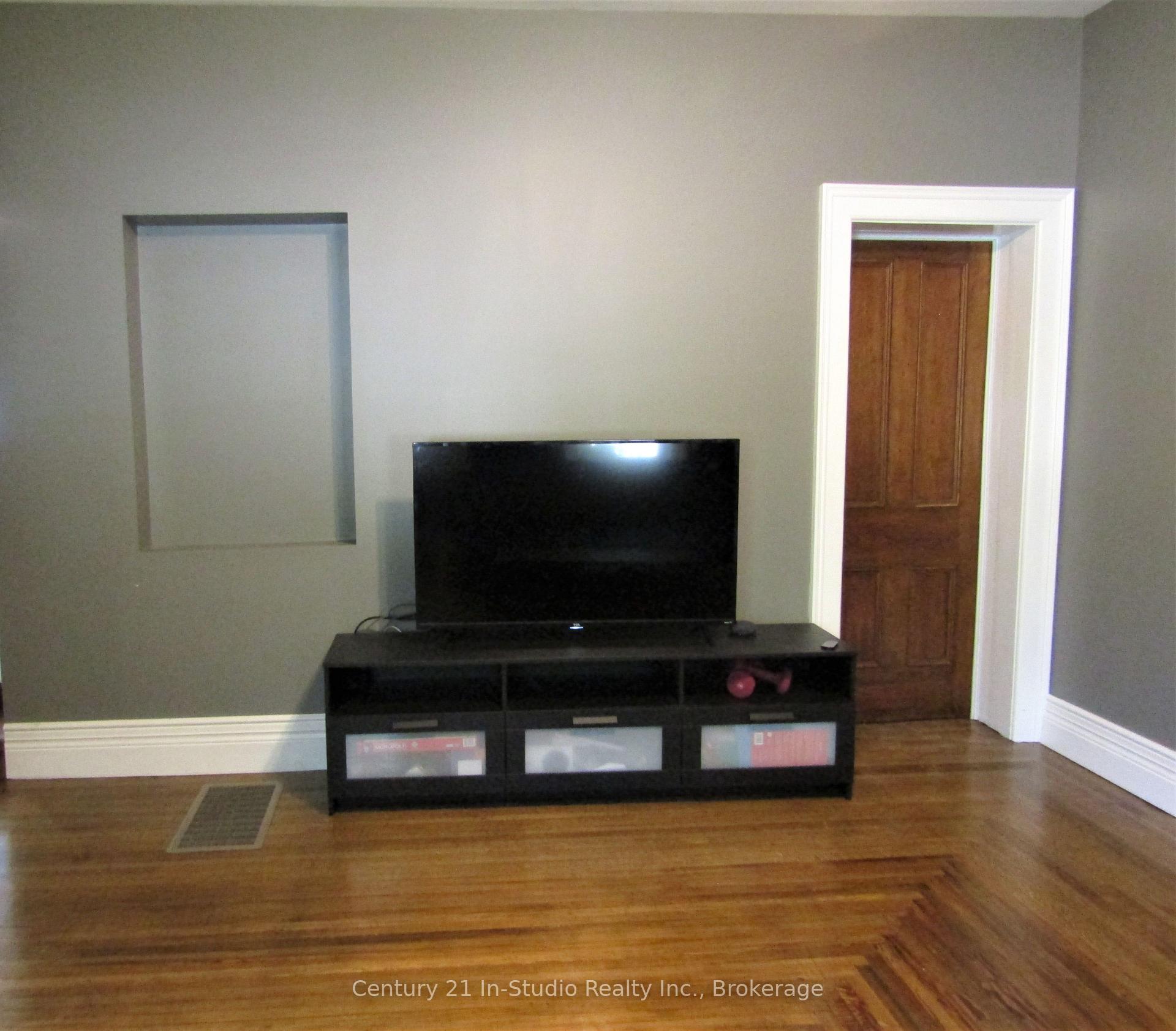 Photo 9 of Unit B, 316 Centre Street, North Huron, Wingham — HOMEH