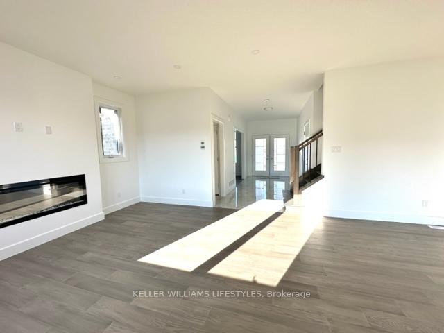 Photo 3 of 204 Eagle Street, North Middlesex, Parkhill — HOMEH