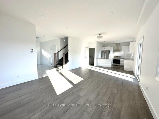 Photo 5 of 204 Eagle Street, North Middlesex, Parkhill — HOMEH