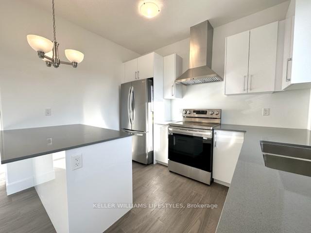 Photo 8 of 204 Eagle Street, North Middlesex, Parkhill — HOMEH