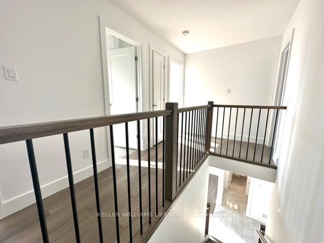 Photo 12 of 204 Eagle Street, North Middlesex, Parkhill — HOMEH