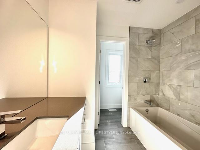 Photo 16 of 204 Eagle Street, North Middlesex, Parkhill — HOMEH