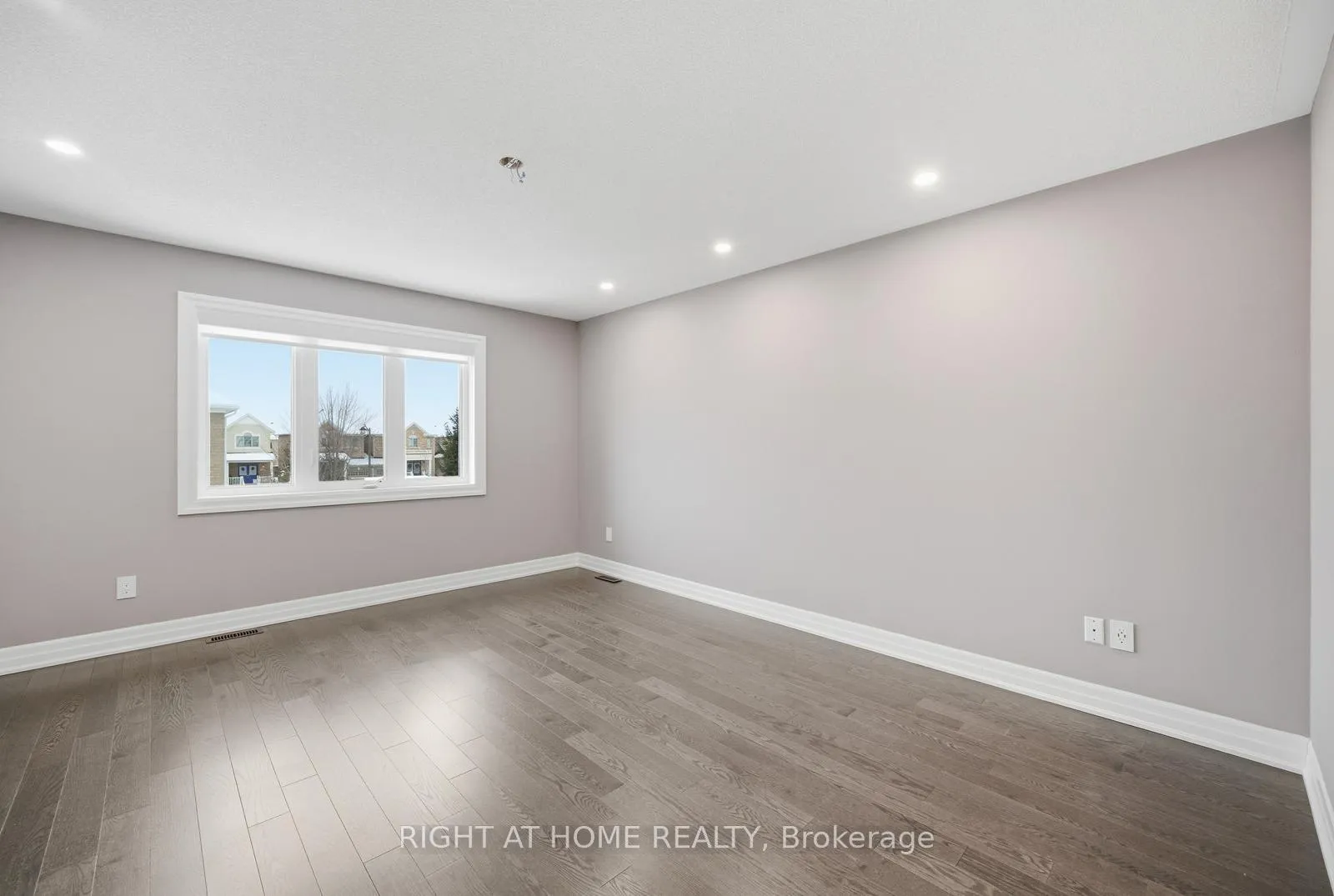 Photo 20 of 55 Clifford Crescent, New Tecumseth, Tottenham — HOMEH
