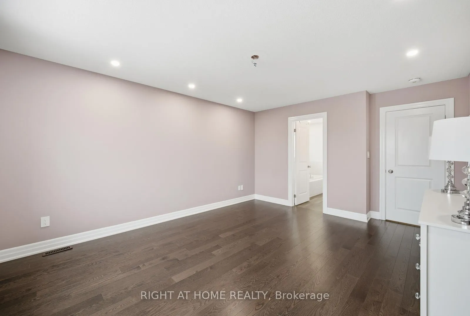 Photo 21 of 55 Clifford Crescent, New Tecumseth, Tottenham — HOMEH