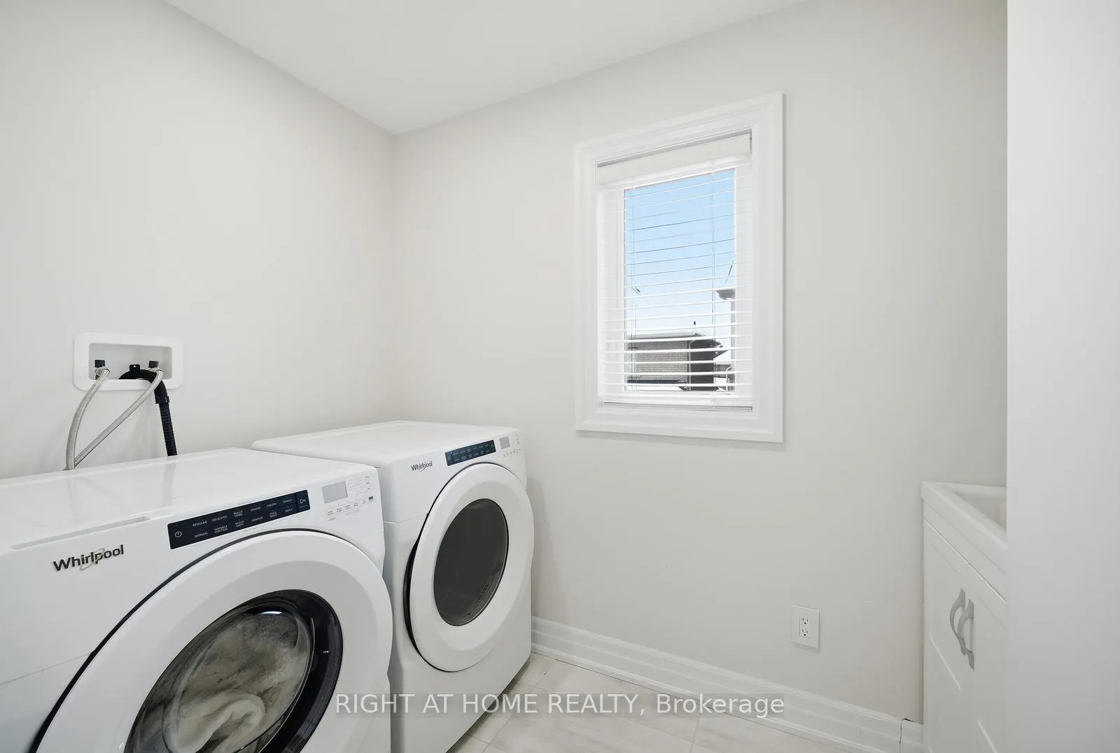 Photo 31 of 55 Clifford Crescent, New Tecumseth, Tottenham — HOMEH
