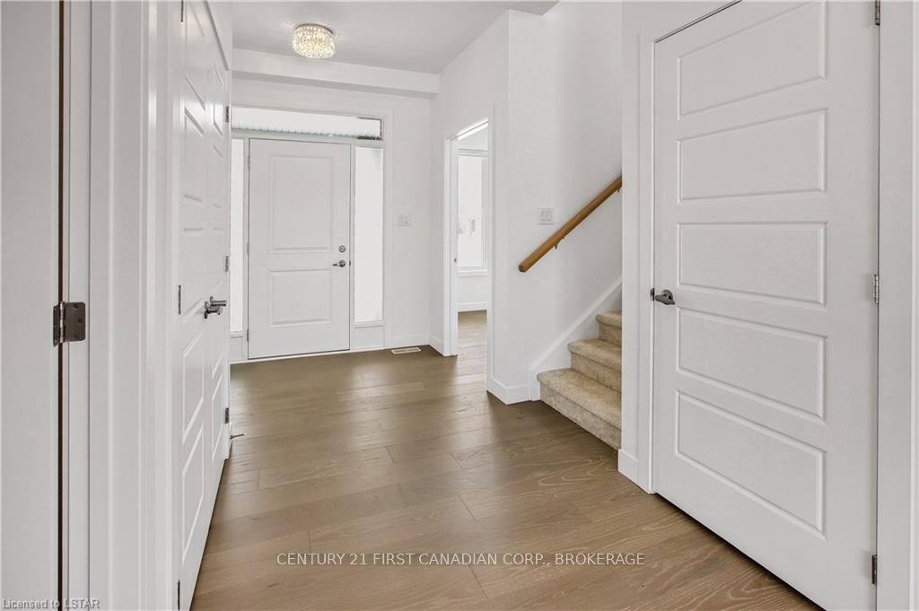 Photo 4 of 30 Spruce Crescent, North Middlesex, Parkhill — HOMEH