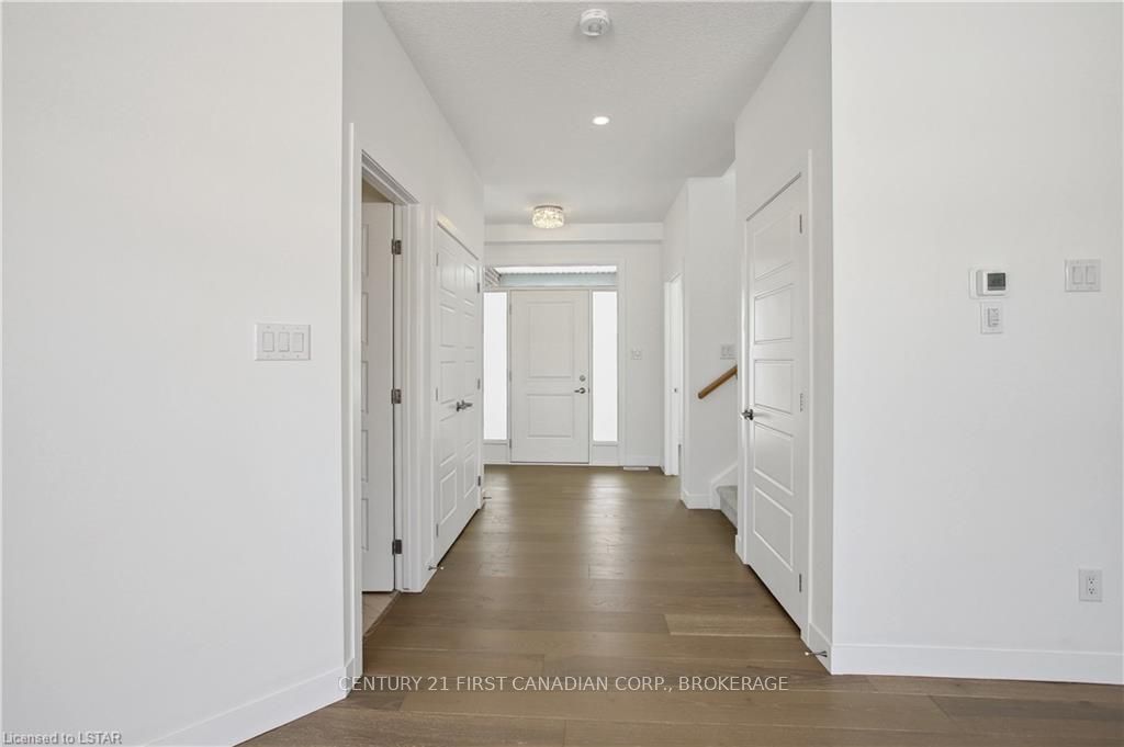 Photo 8 of 30 Spruce Crescent, North Middlesex, Parkhill — HOMEH