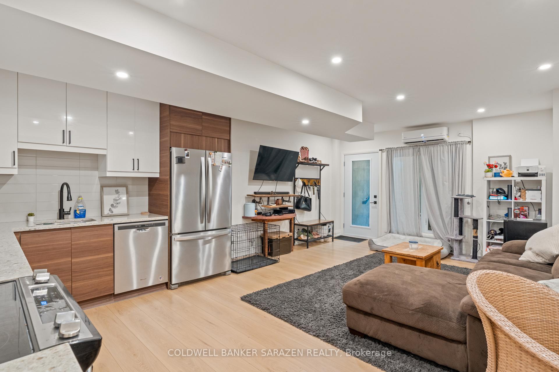 Photo 8 of Unit B, 31 Commanda Way, Ottawa, Lindenlea — HOMEH