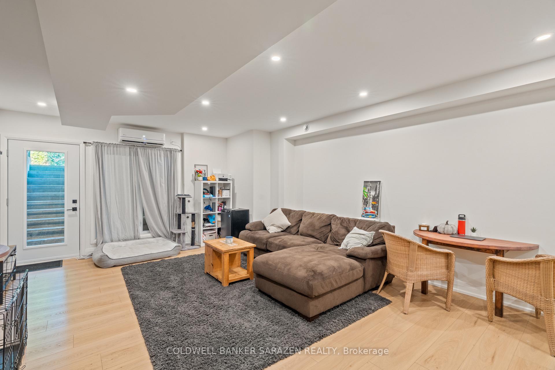 Photo 9 of Unit B, 31 Commanda Way, Ottawa, Lindenlea — HOMEH