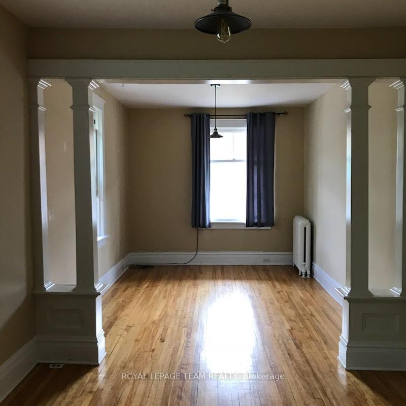Photo 11 of 196 & 198 Ivy Crescent, Ottawa, Lindenlea — HOMEH
