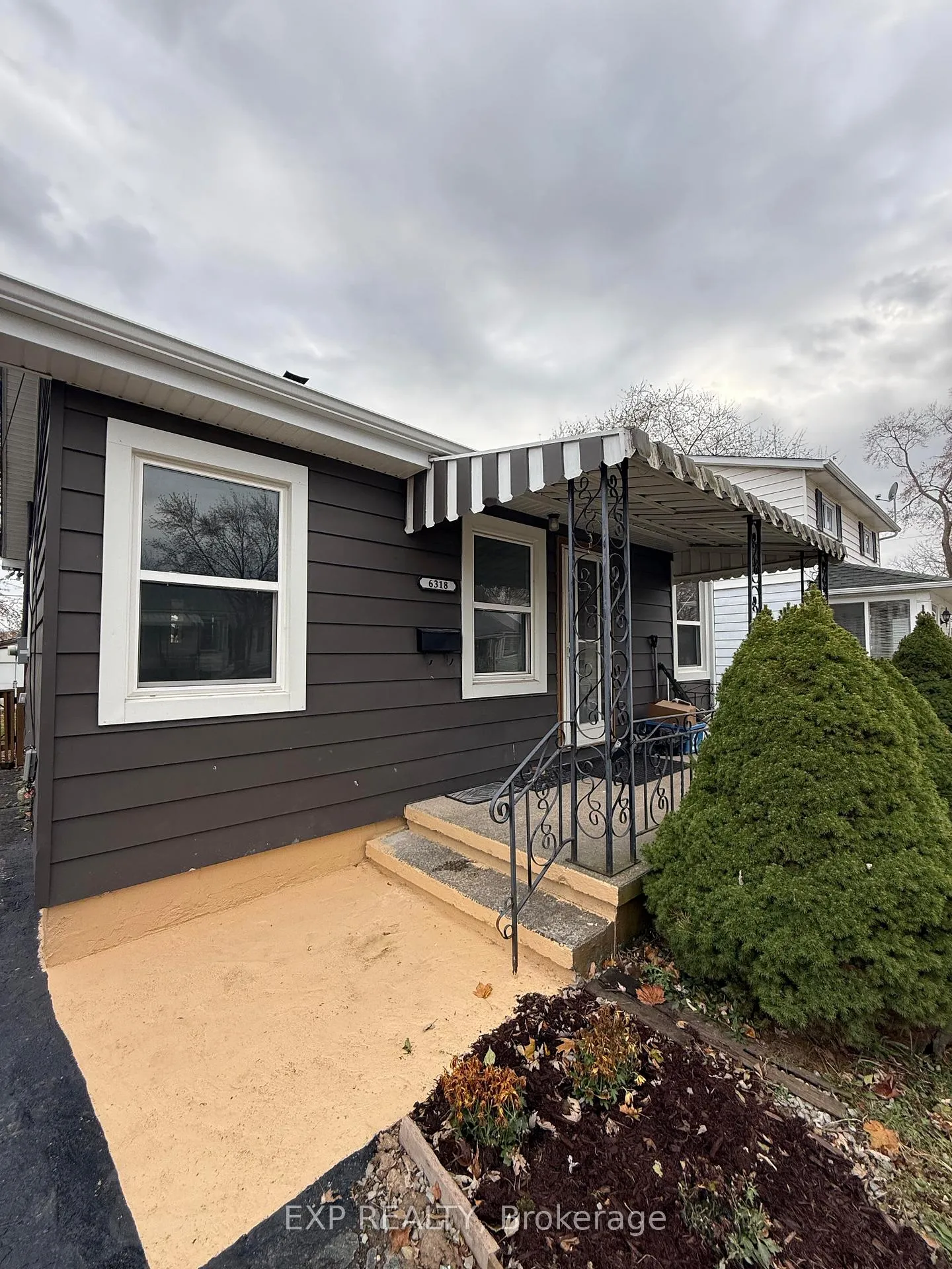 Photo 1 of 6318 Skinner Street, Niagara Falls, Arad/Fallsview — HOMEH