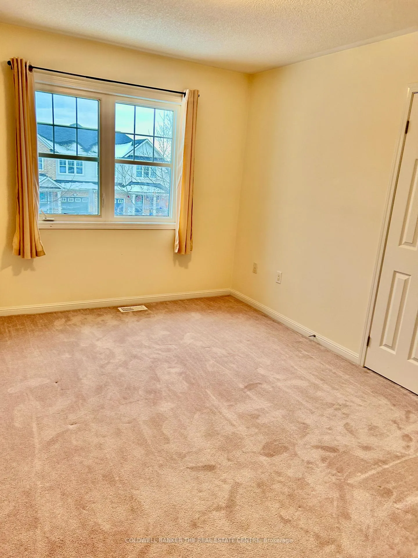 Photo 11 of 20 Steele Street, New Tecumseth, Alliston — HOMEH