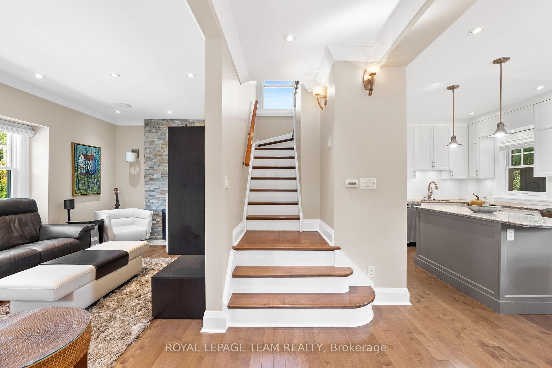 Photo 12 of 175 Springfield Road, Ottawa, Lindenlea — HOMEH