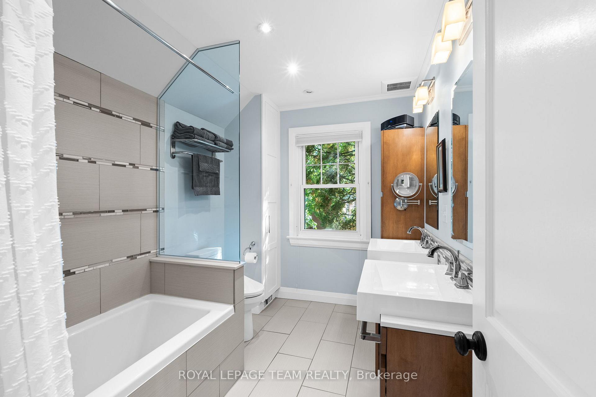 Photo 19 of 175 Springfield Road, Ottawa, Lindenlea — HOMEH