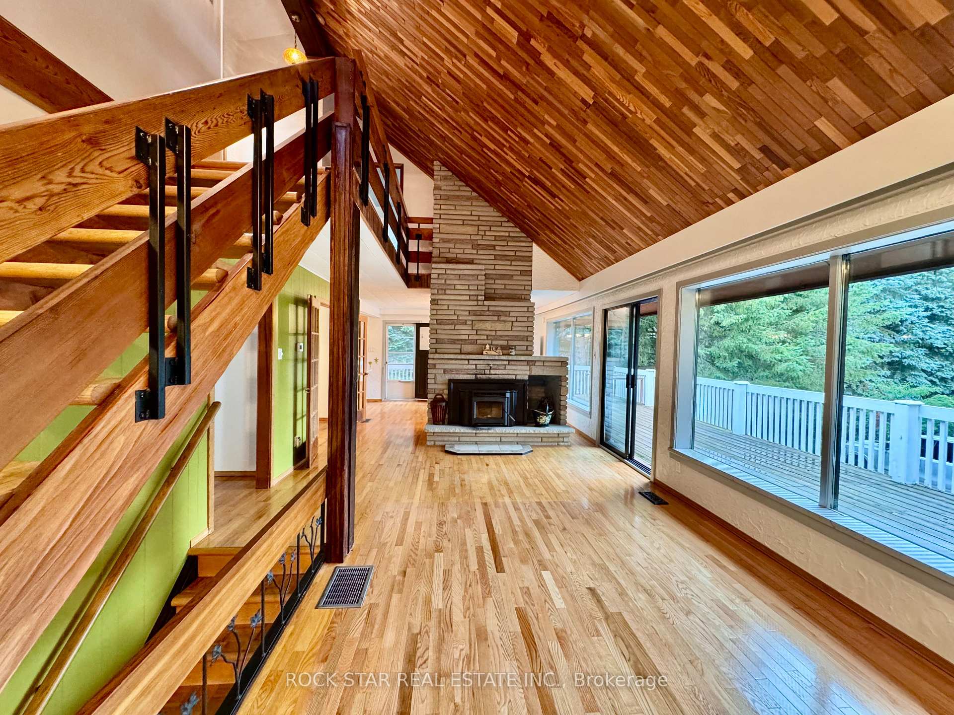 Photo 9 of 8 Pine River Crescent, Mulmur, Rural Mulmur — HOMEH