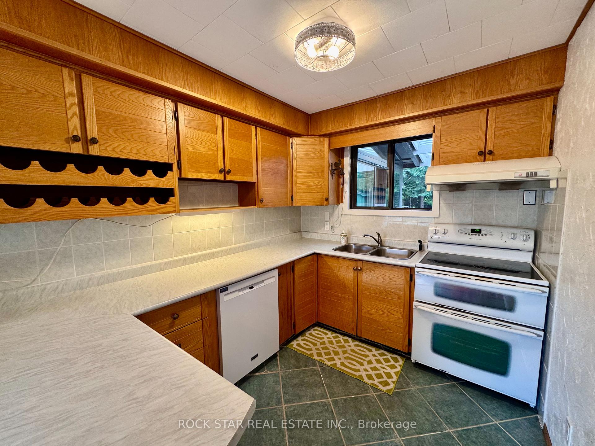 Photo 10 of 8 Pine River Crescent, Mulmur, Rural Mulmur — HOMEH