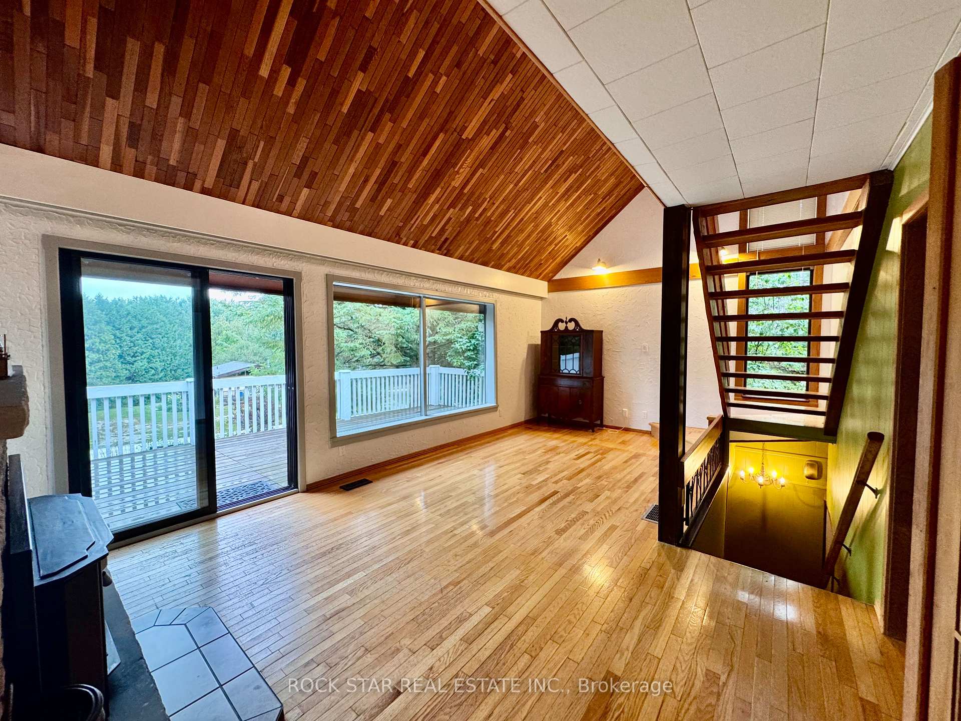 Photo 13 of 8 Pine River Crescent, Mulmur, Rural Mulmur — HOMEH