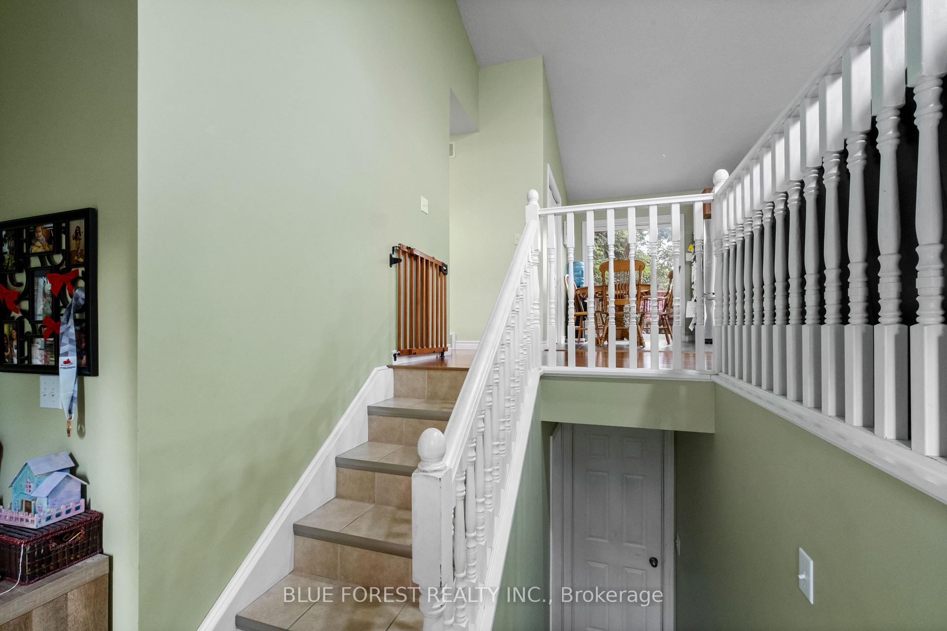Photo 4 of 8 Elgin Street, Newbury — HOMEH