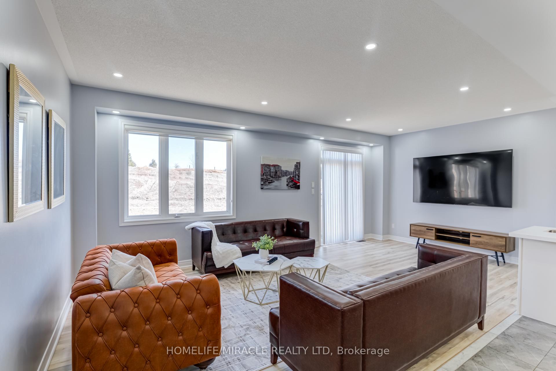 Photo 10 of 57 Sutcliffe Way, New Tecumseth, Alliston — HOMEH