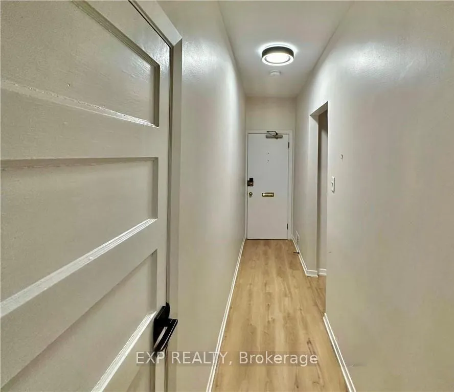 Photo 3 of Unit 2, 162 Ivy Crescent, Ottawa, Lindenlea — HOMEH