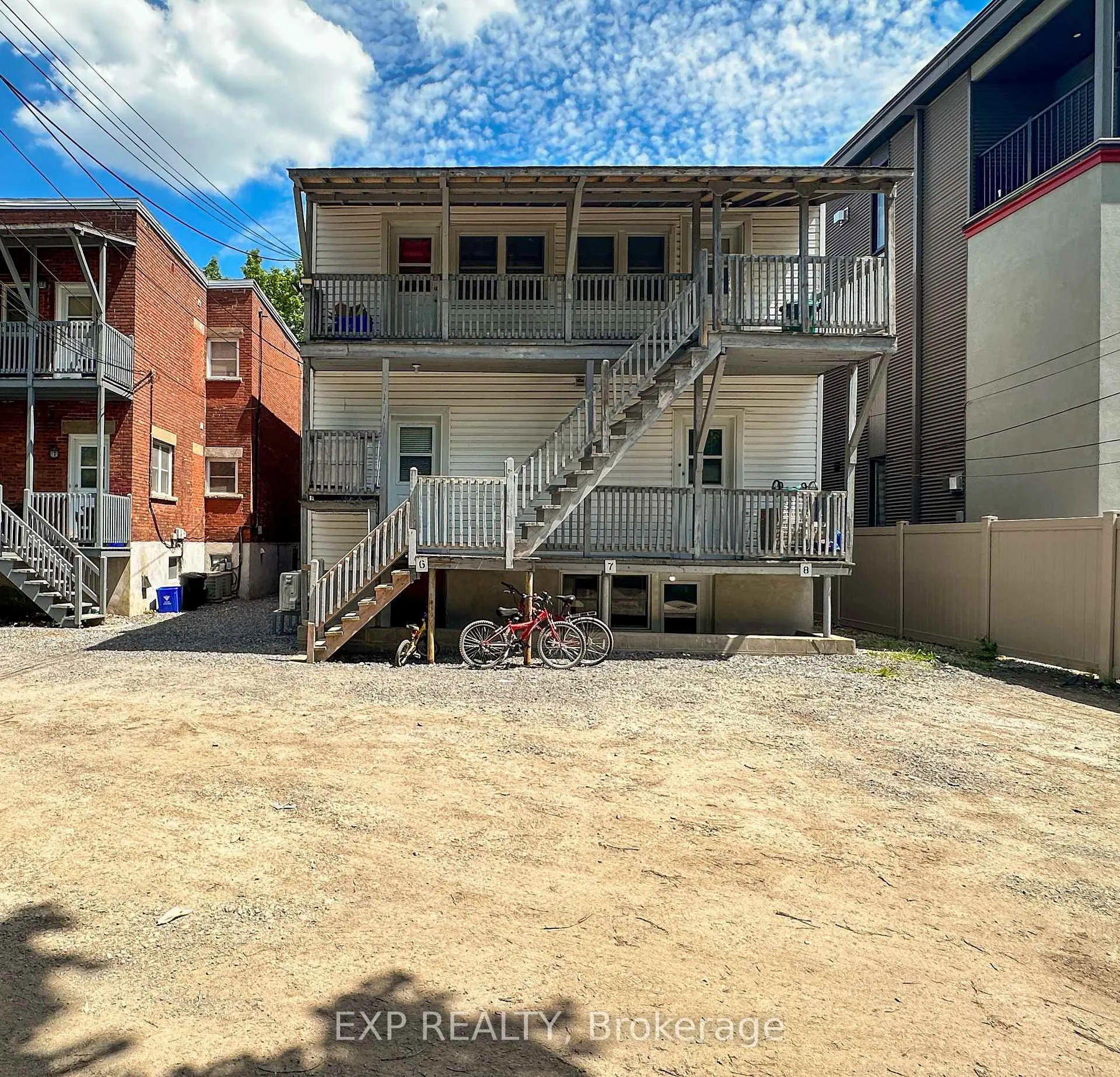 Photo 13 of Unit 2, 162 Ivy Crescent, Ottawa, Lindenlea — HOMEH