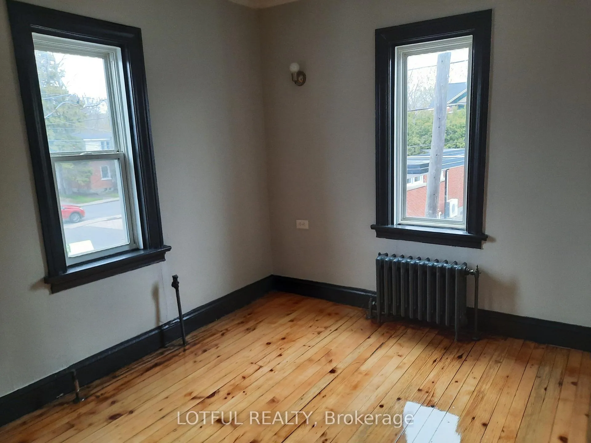Photo 9 of Unit 5, 31 Main Street, North Dundas, Chesterville — HOMEH