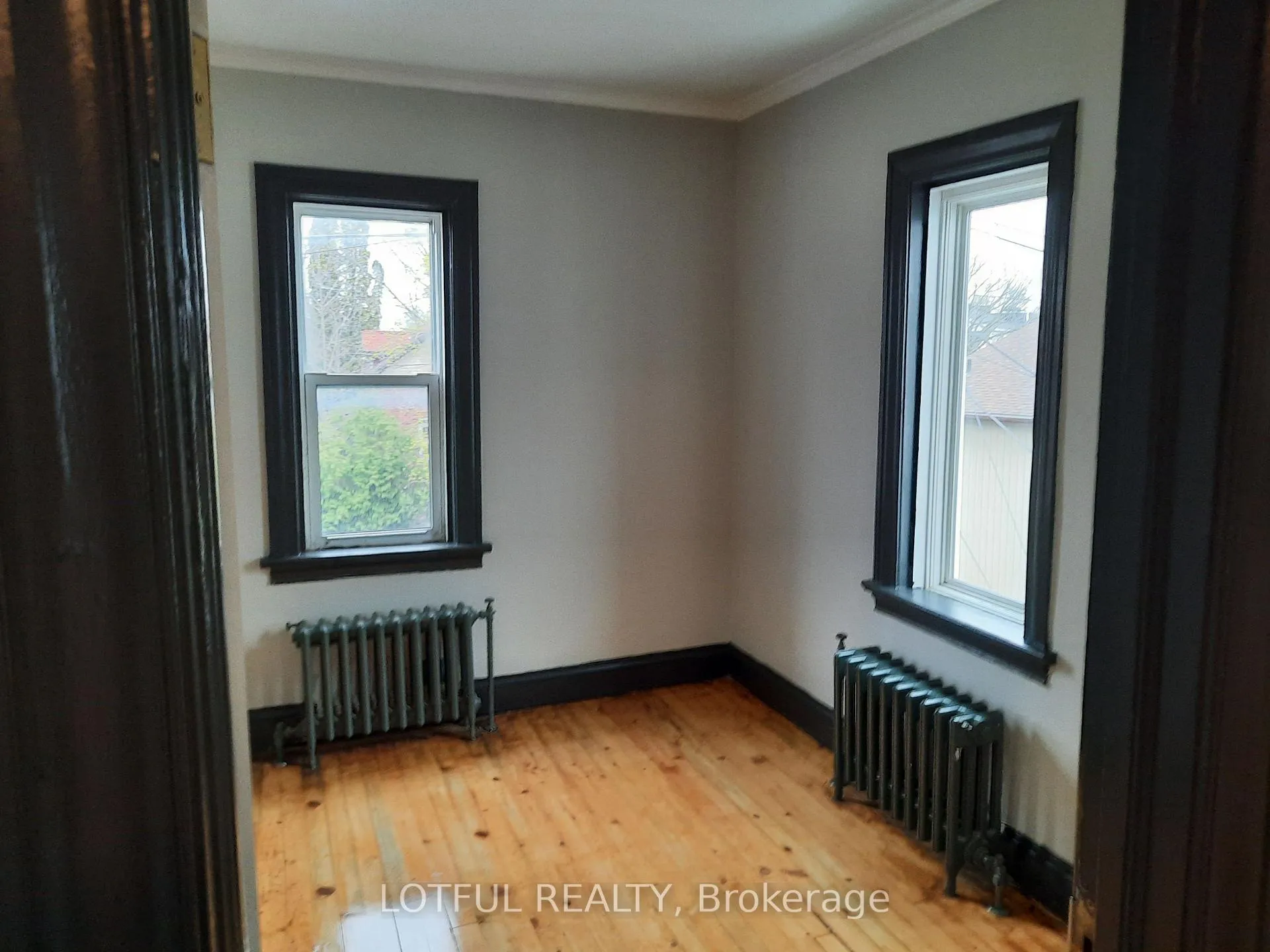 Photo 10 of Unit 5, 31 Main Street, North Dundas, Chesterville — HOMEH