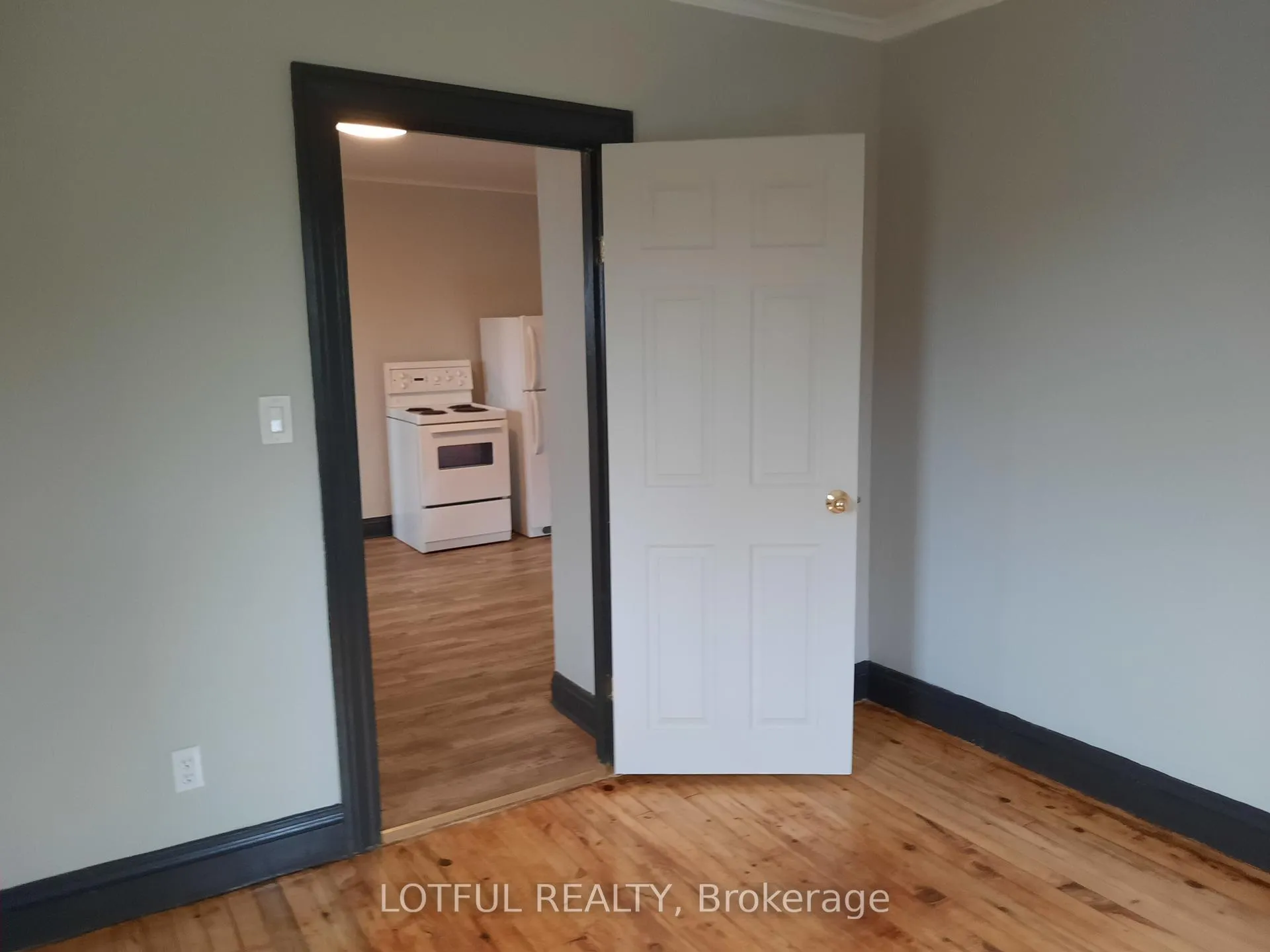 Photo 13 of Unit 5, 31 Main Street, North Dundas, Chesterville — HOMEH