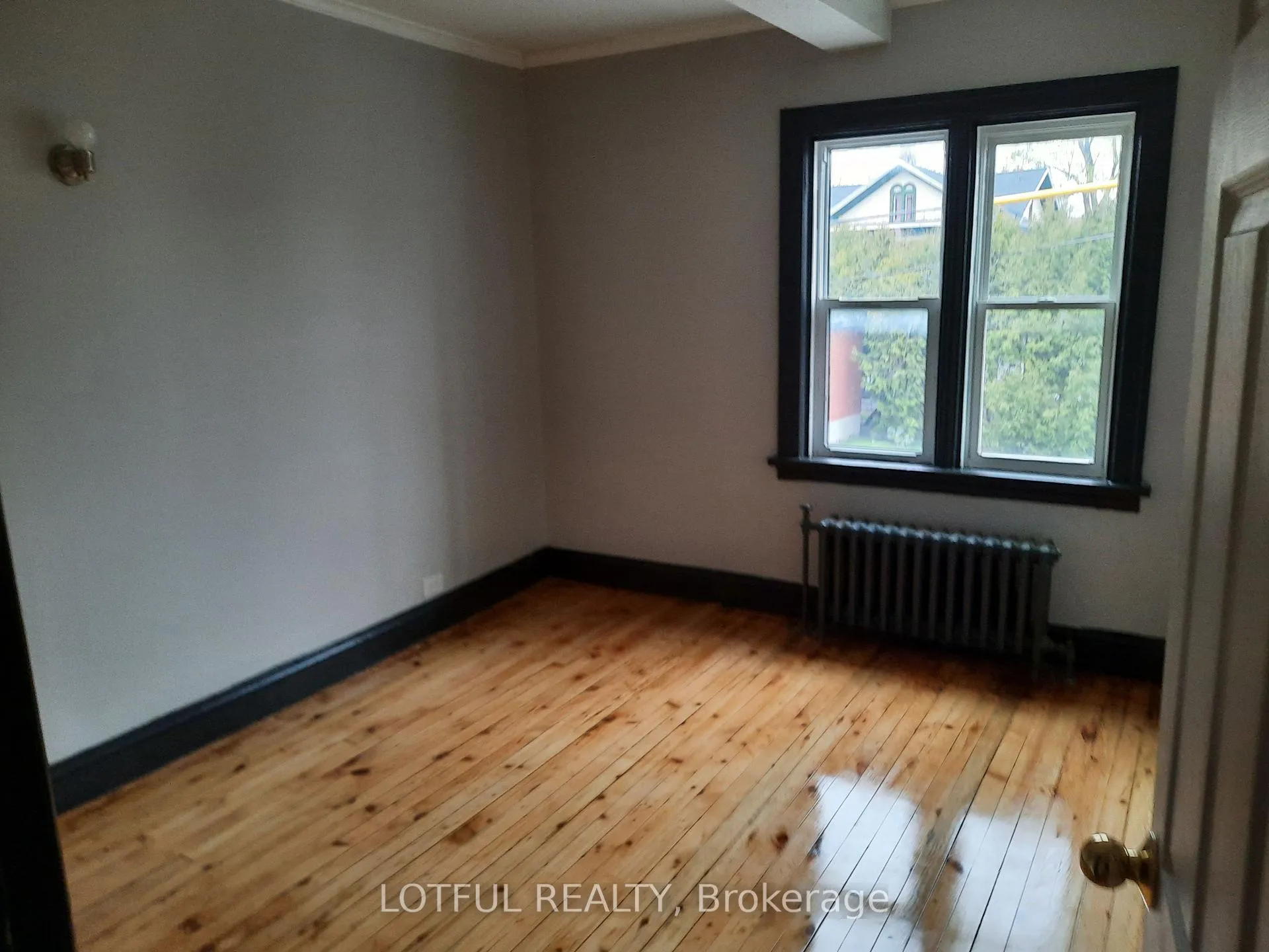 Photo 16 of Unit 5, 31 Main Street, North Dundas, Chesterville — HOMEH