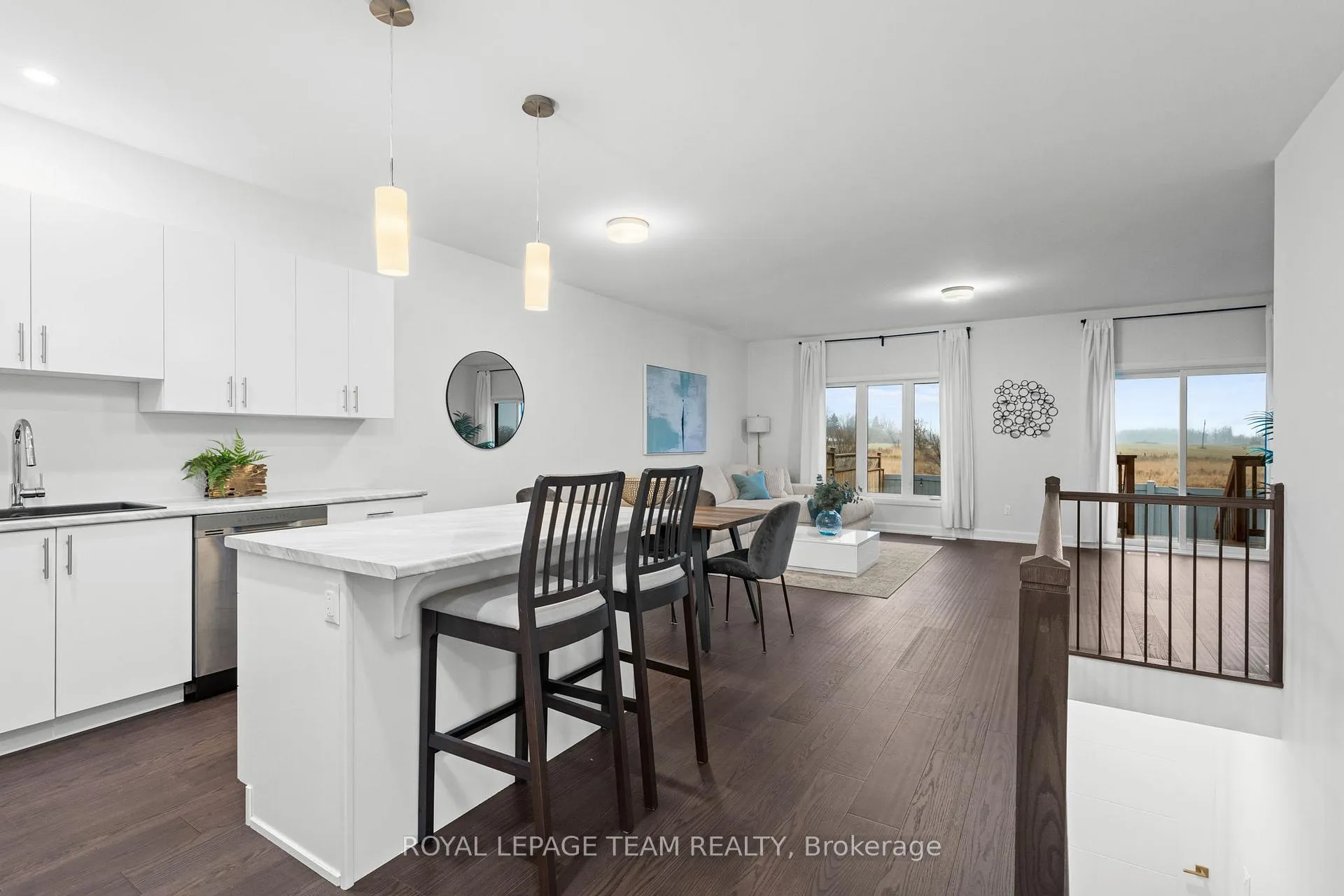 Photo 8 of 454 Arora Crescent, North Dundas, Winchester — HOMEH