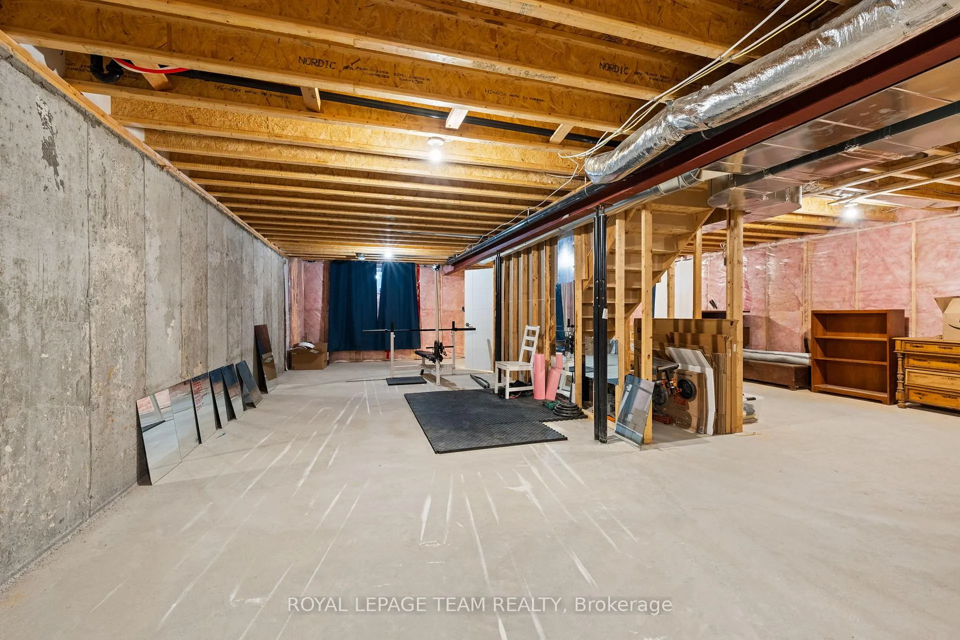 Photo 29 of 454 Arora Crescent, North Dundas, Winchester — HOMEH