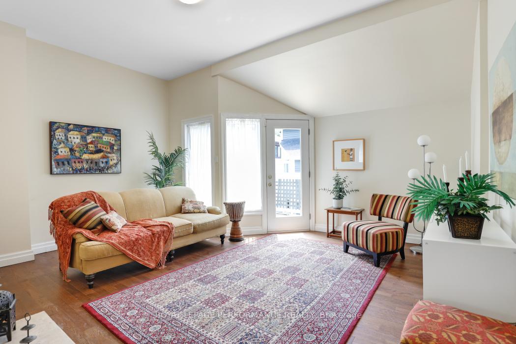 Photo 11 of 177 Crichton Street, Ottawa, New Edinburgh — HOMEH