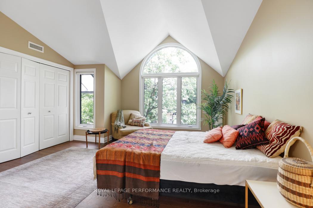 Photo 23 of 177 Crichton Street, Ottawa, New Edinburgh — HOMEH