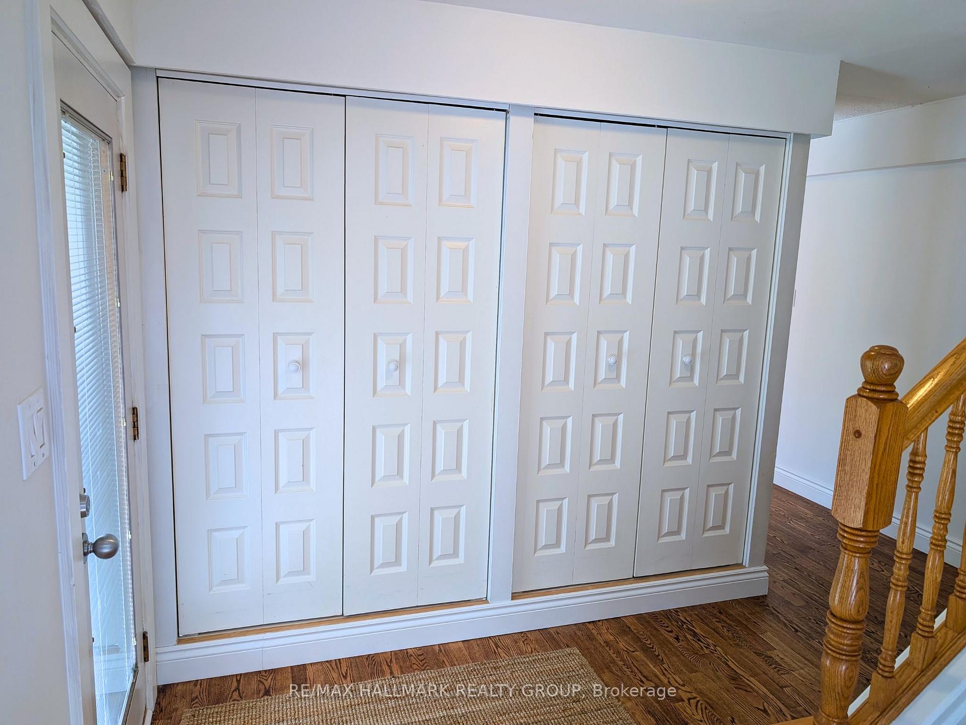 Photo 6 of 33 Rockcliffe Way, Ottawa, Lindenlea — HOMEH