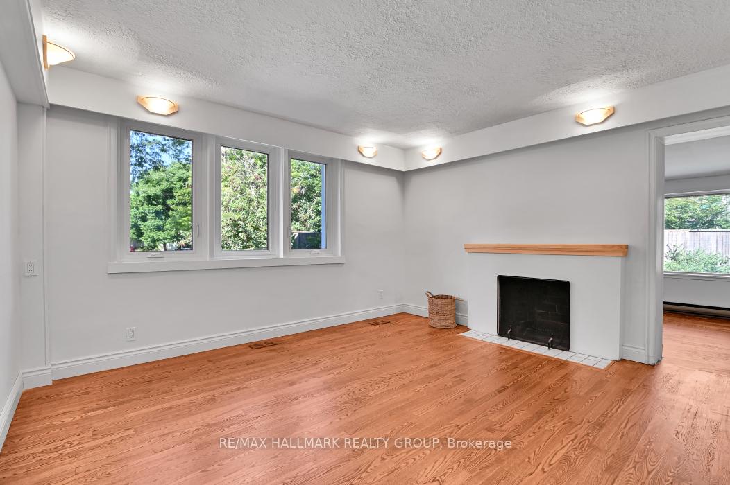 Photo 7 of 33 Rockcliffe Way, Ottawa, Lindenlea — HOMEH