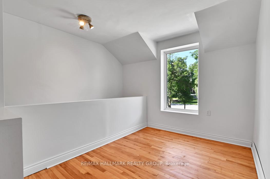 Photo 20 of 33 Rockcliffe Way, Ottawa, Lindenlea — HOMEH